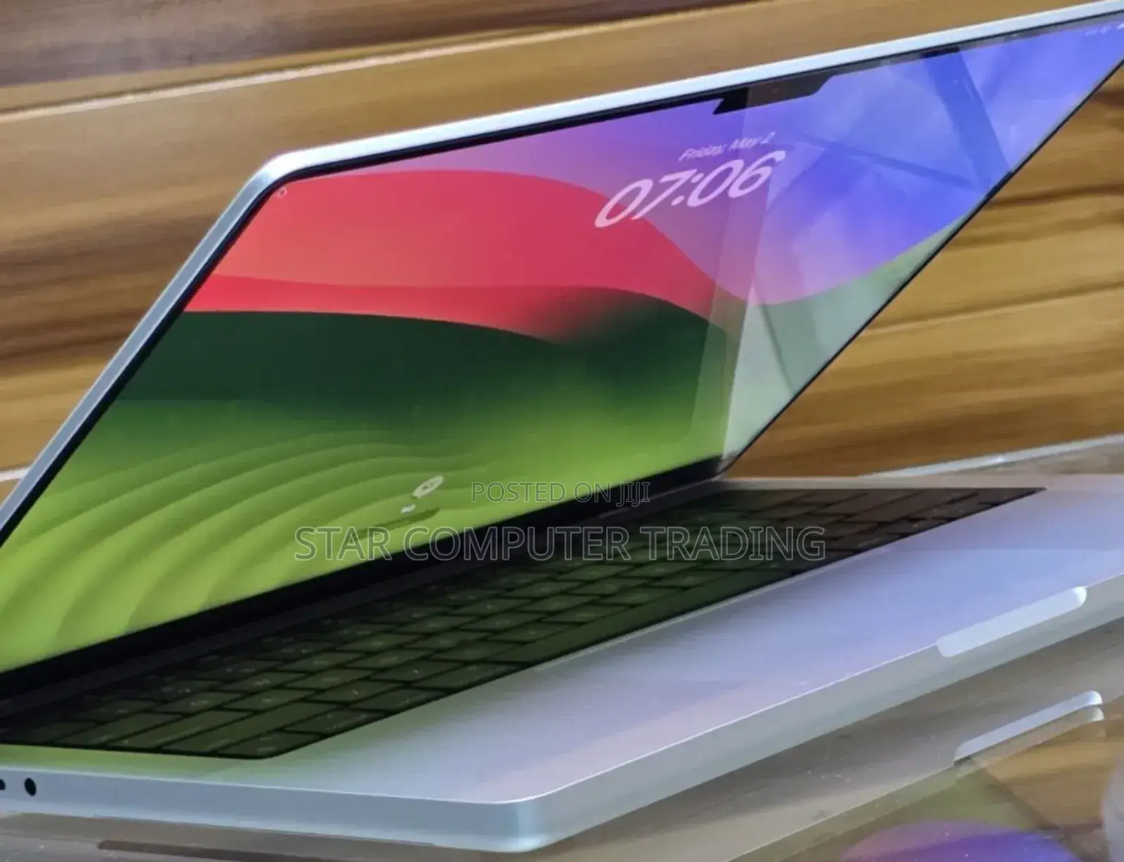 New Laptop Apple MacBook Pro 2023 M3 14-Inch 8GB Apple M3 Pro SSD 512GB