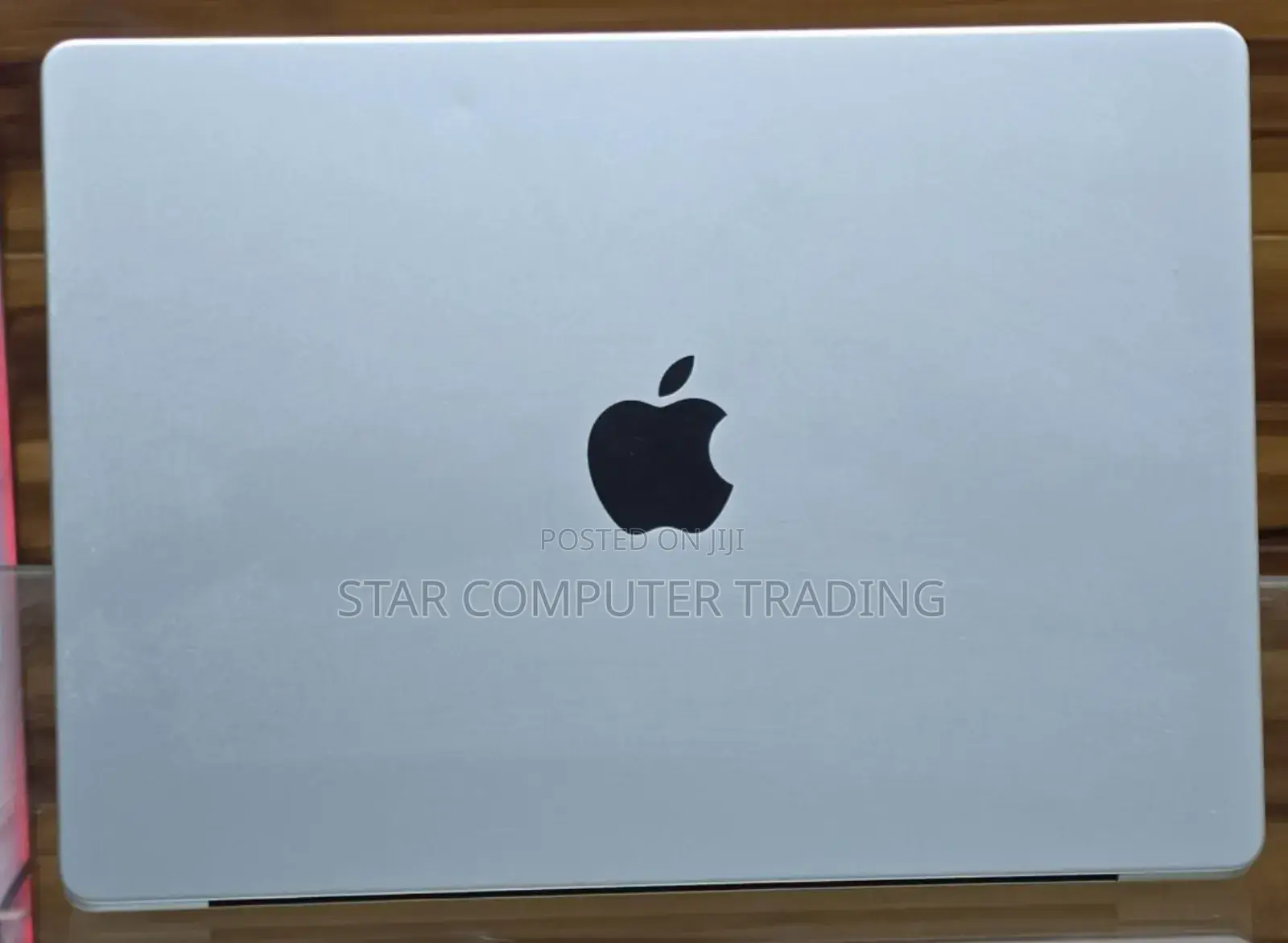 New Laptop Apple MacBook Pro 2023 M3 14-Inch 8GB Apple M3 Pro SSD 512GB