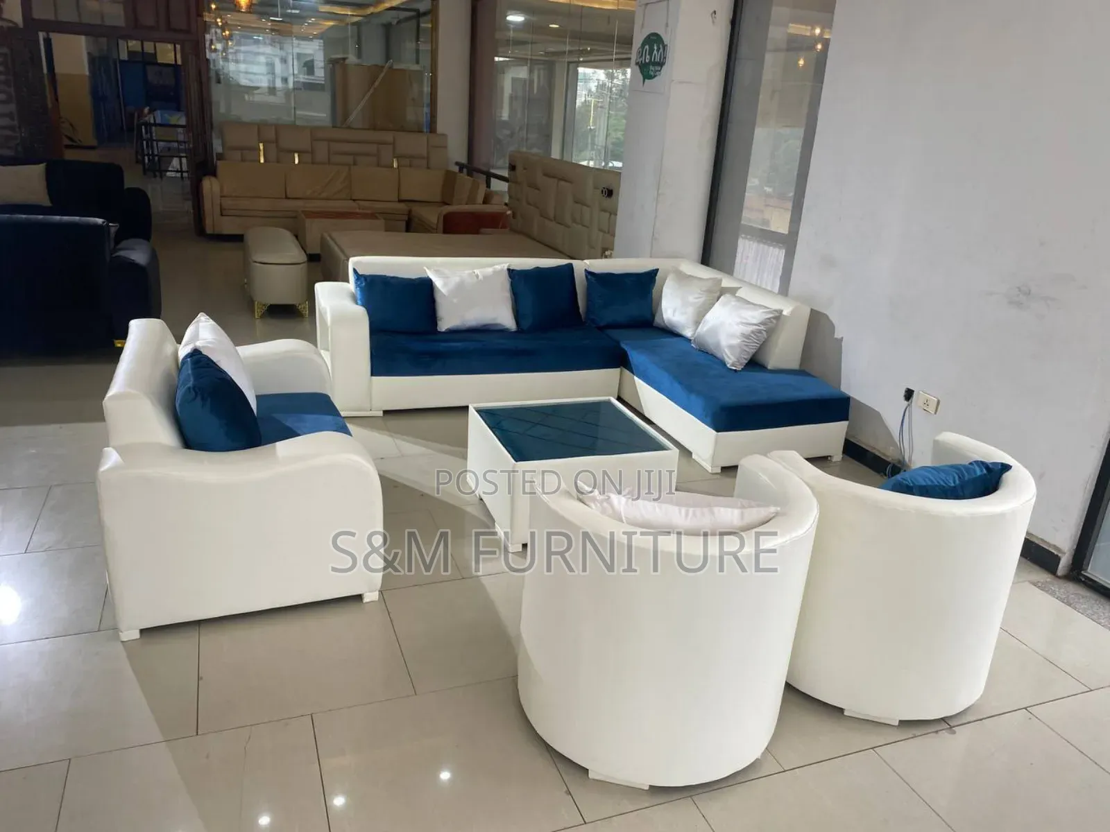 L Shape + 2 Seater+ 2 Mini King Size.