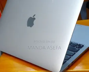 New Laptop Apple MacBook Pro 8GB Apple M2 SSD 512GB