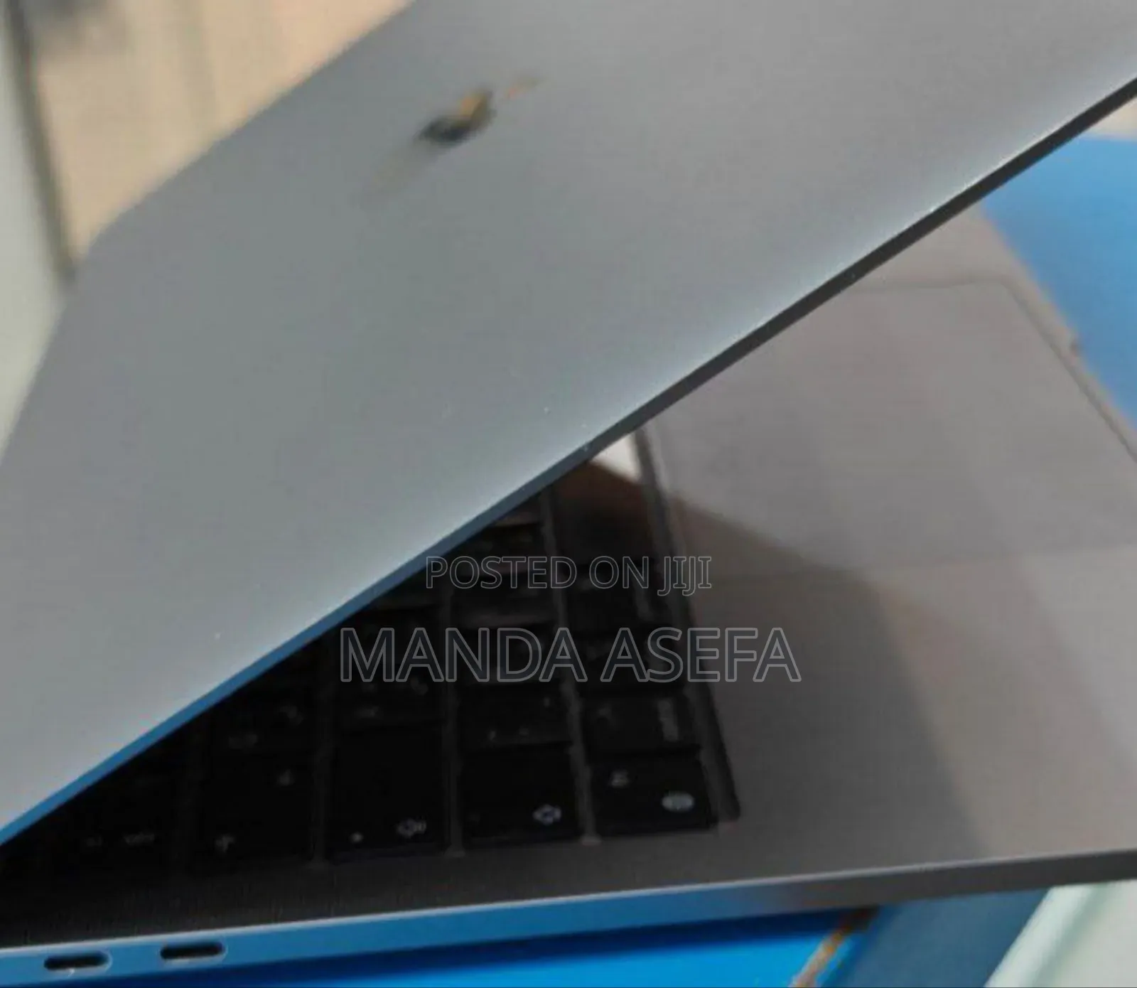 New Laptop Apple MacBook Pro 8GB Apple M2 SSD 512GB