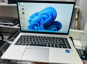 New Laptop HP EliteBook 830 16GB Intel Core I7 SSD 512GB