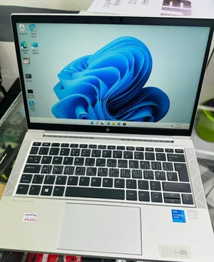 New Laptop HP EliteBook 830 16GB Intel Core I5 SSD 1T