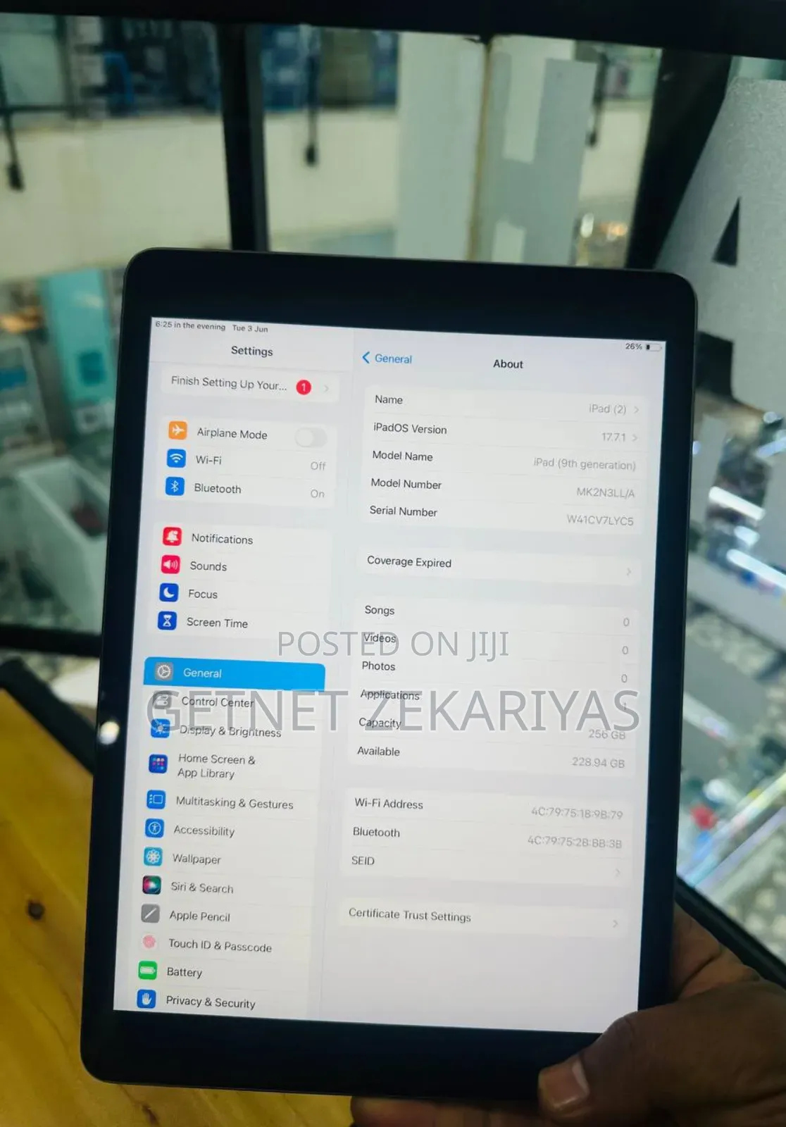 New Apple iPad (2022) 256 GB