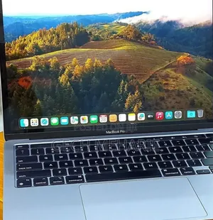 New Laptop Apple MacBook Pro 2022 M2 8GB Apple M2 SSD 512GB