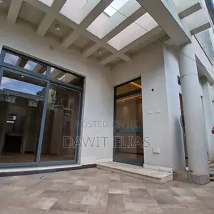 4bdrm Villa in House, Oromia-Finfinne for sale