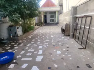 2bdrm Block of Flats in Adama for sale