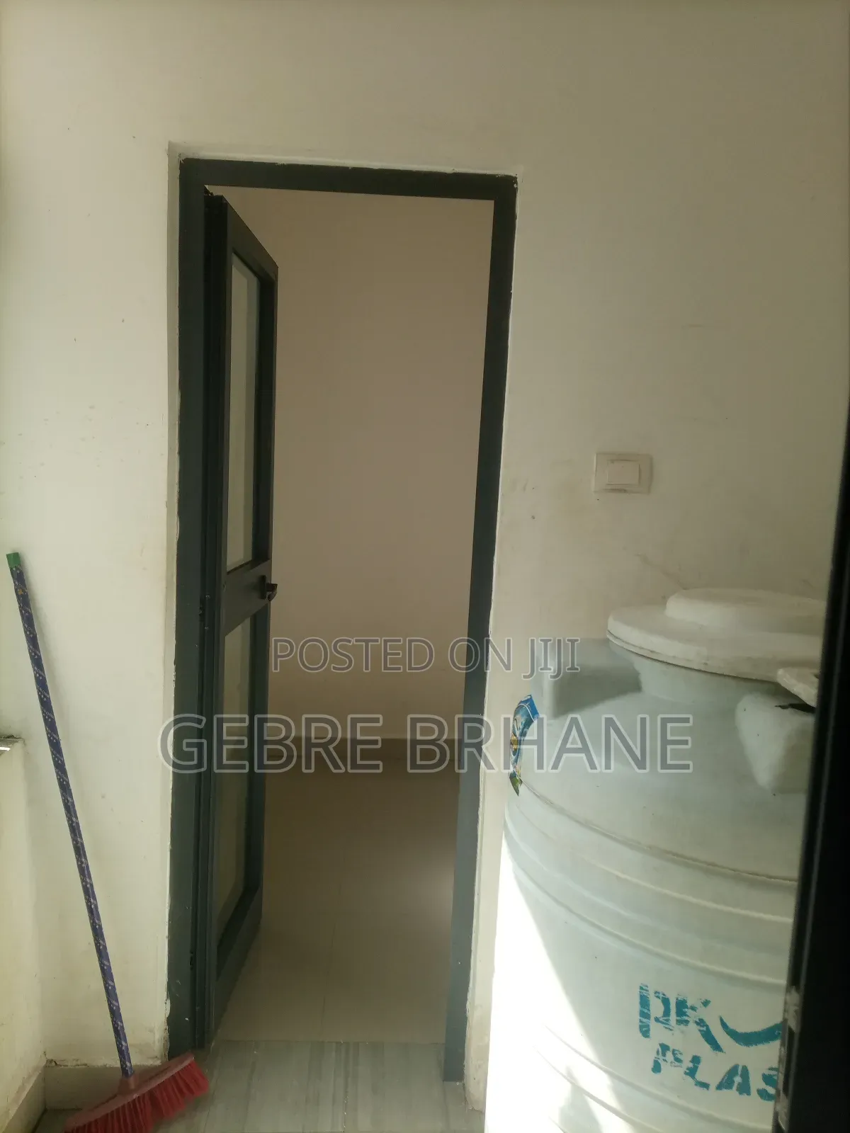 3bdrm Apartment in Apartment, Yeka for rent