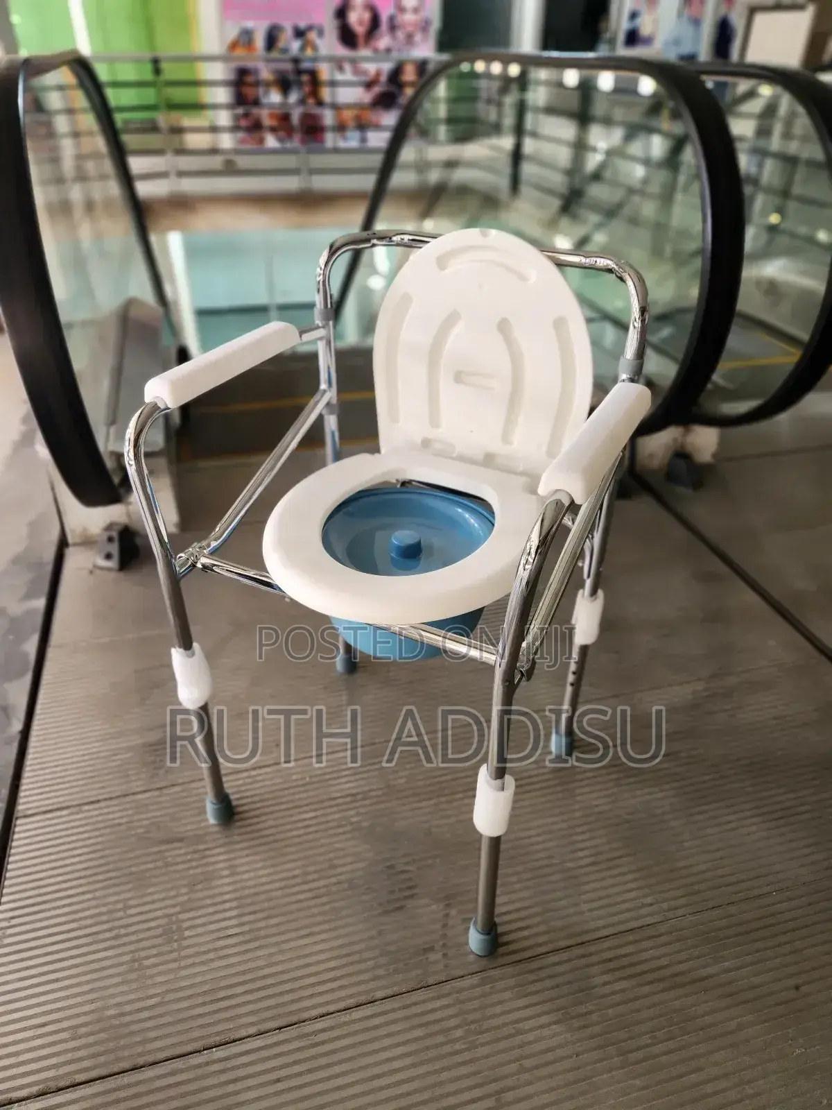 Poty Chair炒麵commode Chair榮耀commode Chair和解poty Chair半年commod