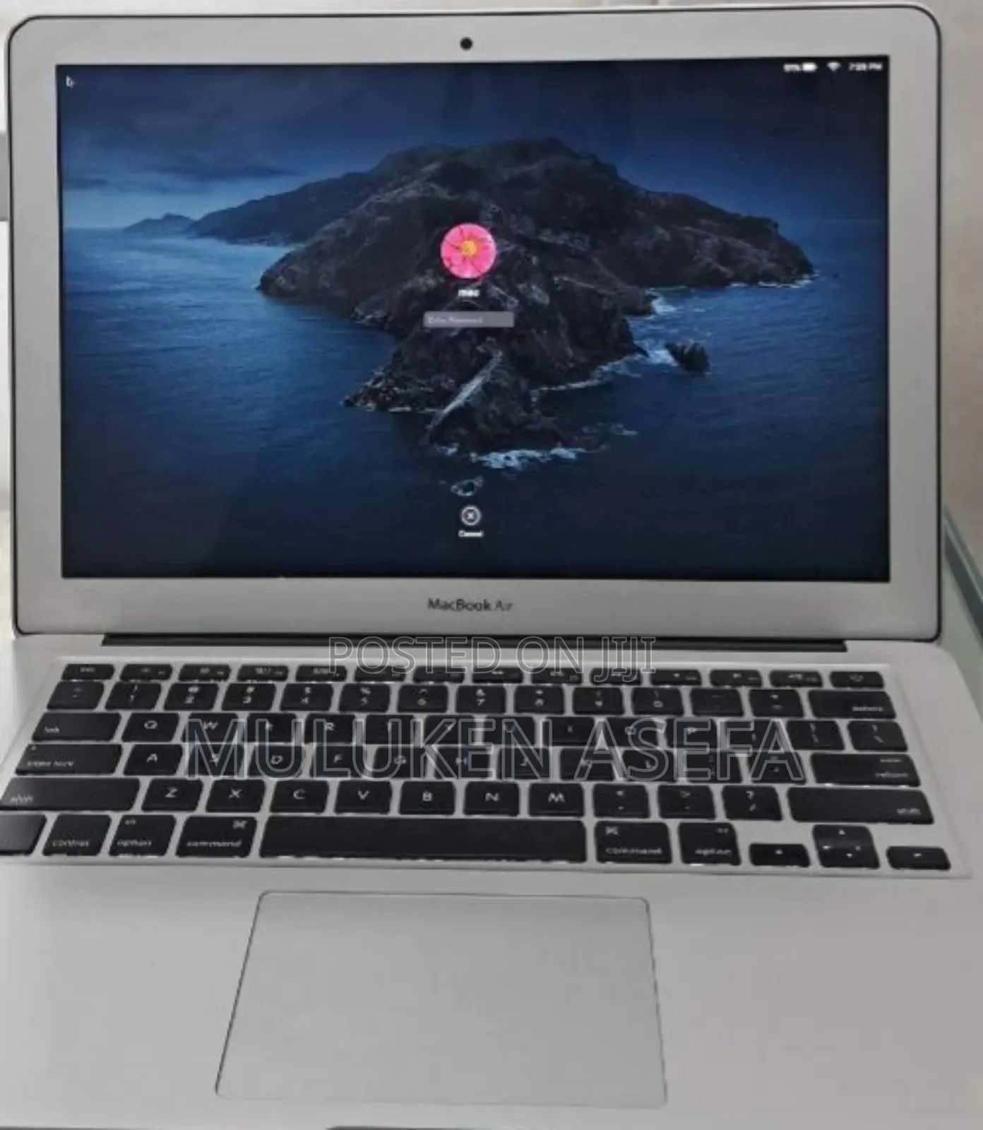 New Laptop Apple MacBook Pro 2017 8GB Intel Core I7 SSD 128GB