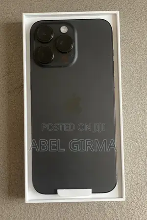 Photo - New Apple iPhone 15 Pro Max 256 GB Black