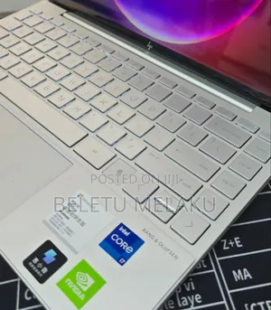 New Laptop HP Envy 13 16GB Intel Core I7 SSD 1T