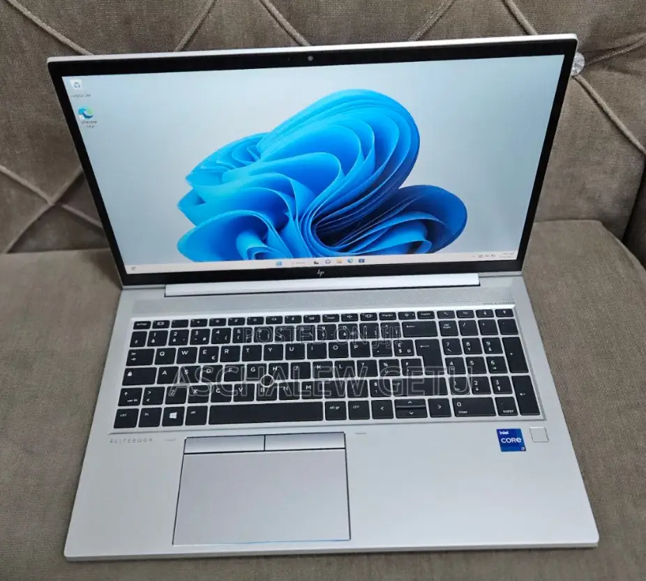 New Laptop HP EliteBook 850 G8 16GB Intel Core I7 SSD 512GB