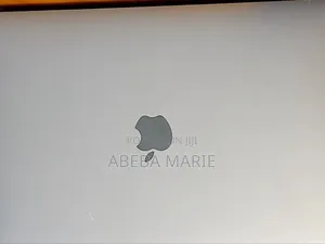 New Laptop Apple MacBook Pro 2023 M2 8GB Apple M2 SSD 512GB