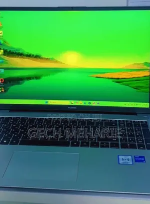 New Laptop Huawei Matebook D 15 8GB Intel Core I5 SSD 512GB