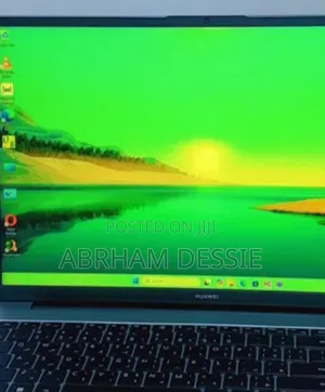 New Laptop Huawei MateBook 13 WRT-W19E 8GB Intel Core I5 SSD 512GB