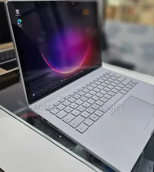 New Laptop Microsoft Surface Book 3 16GB Intel Core I7 SSD 256GB