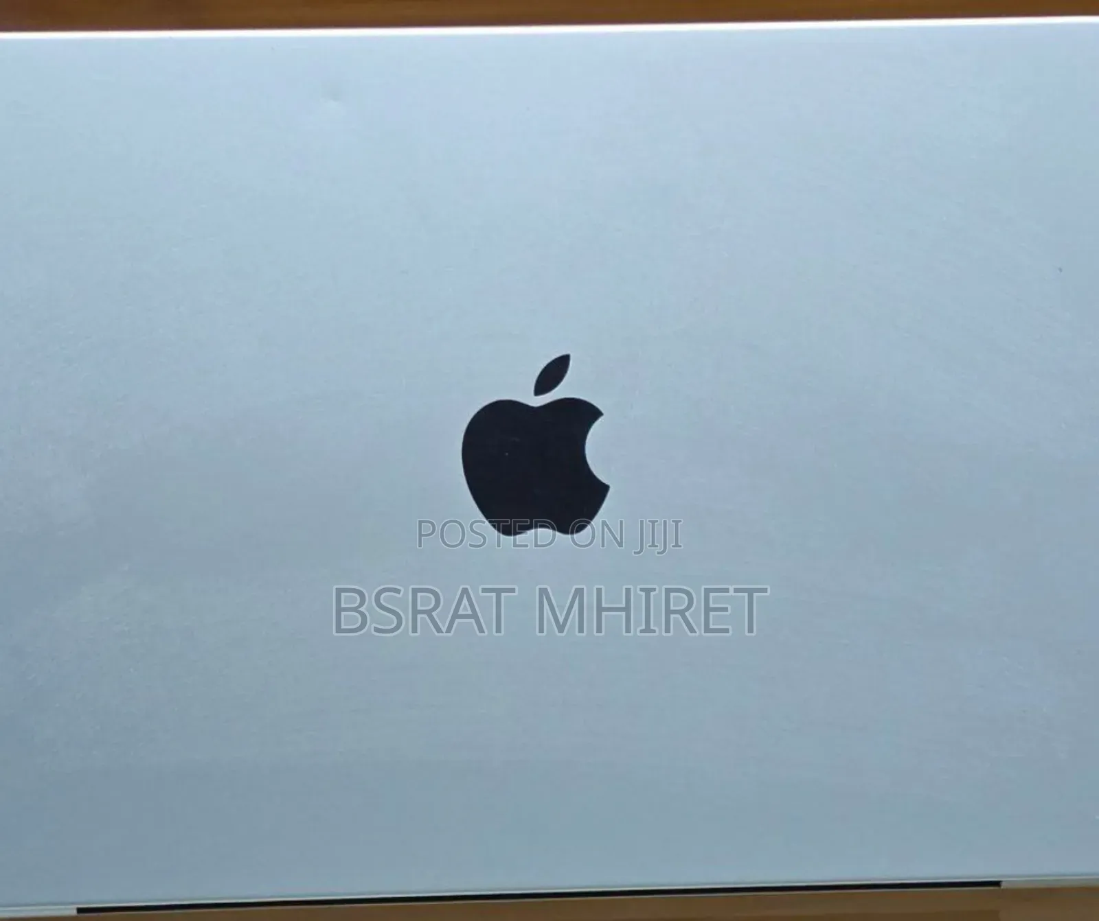 New Laptop Apple MacBook Pro 2019 8GB Intel Core M3 SSD 512GB