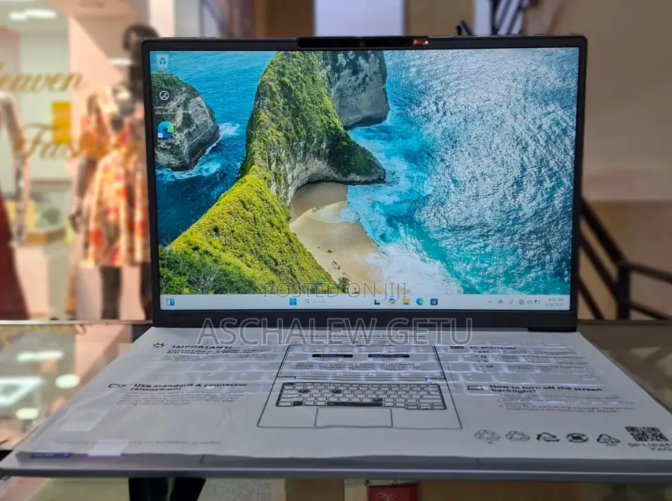 New Laptop Lenovo Thinkbook 14 16GB Intel Core Ultra 7 SSD 512GB