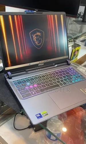 Photo - New Laptop MSI Vector 17 HX AI A2XWJG 16GB Intel Core Ultra 7 SSD 1T