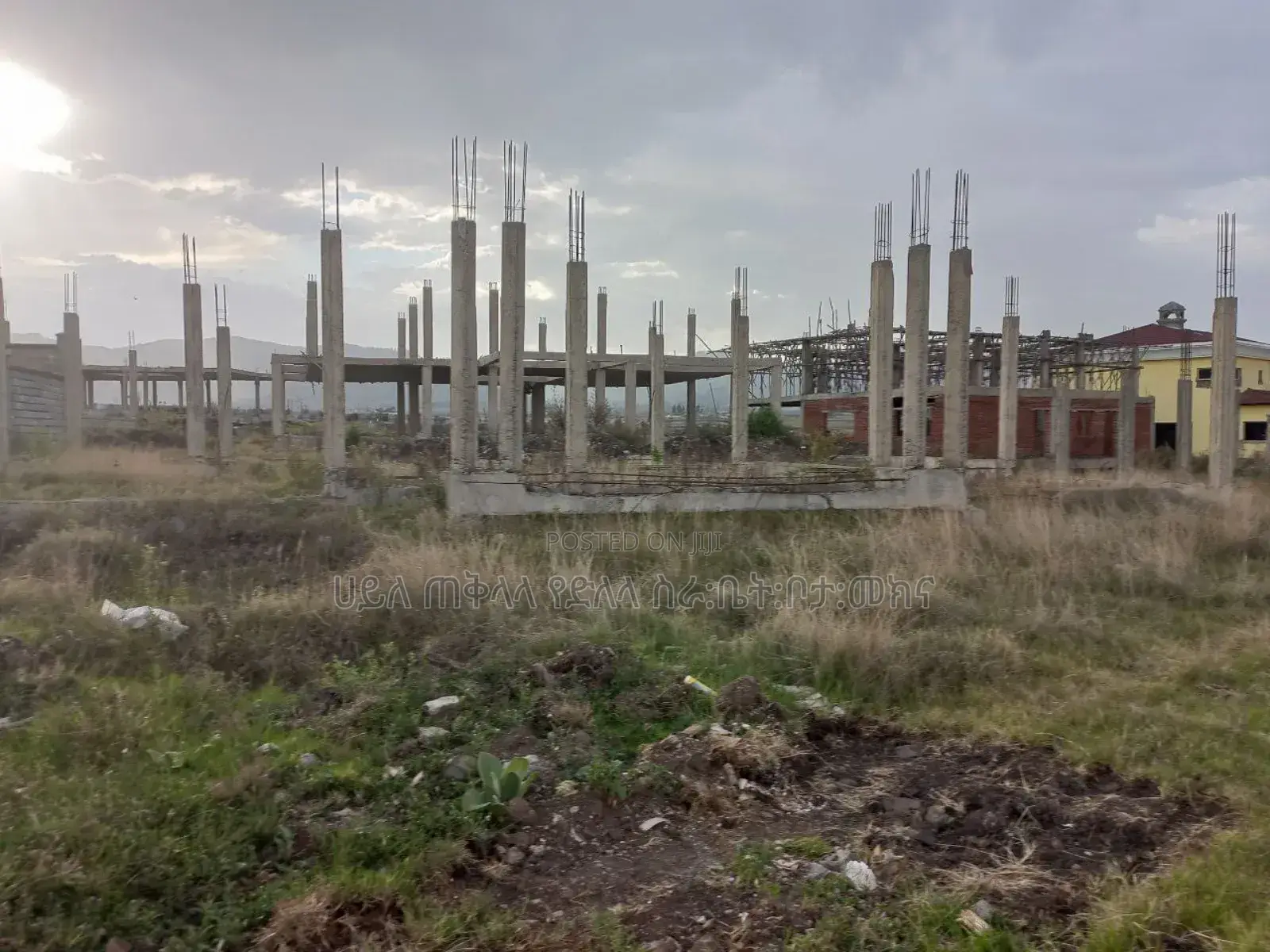 Land for Sale 1000 M2 CCD Real State Compound