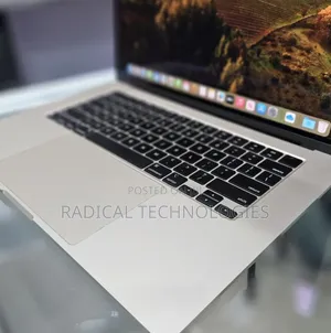 New Laptop Apple MacBook Air 2024 M3 15-Inch 8GB Apple M3 SSD 256GB