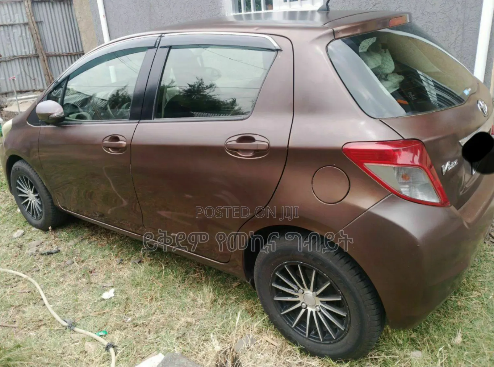 Toyota Yaris 2012 Burgundy