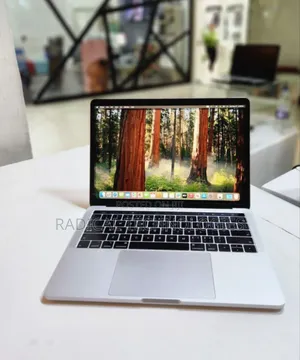 New Laptop Apple MacBook Pro 2018 8GB Intel Core I5 SSD 256GB