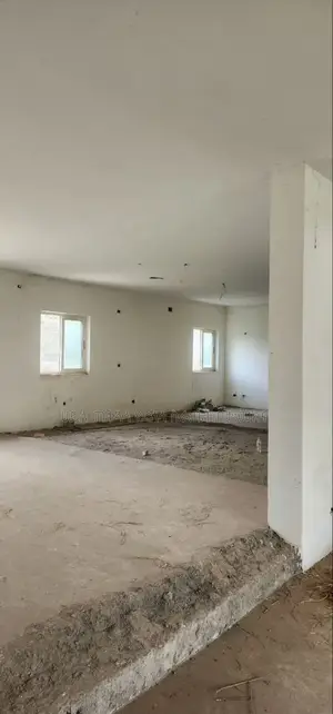 6bdrm House in Ccd Real State, Oromia-Finfinne for sale