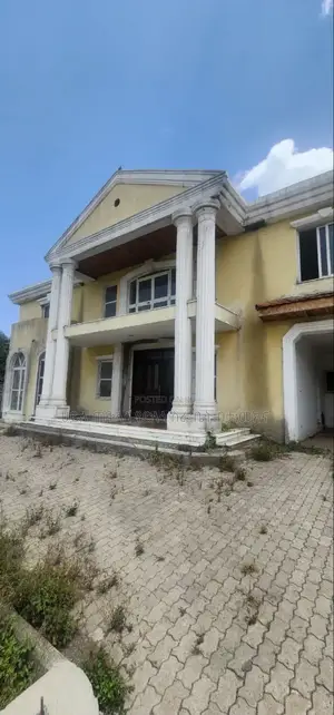 6bdrm House in Ccd Real State, Oromia-Finfinne for sale