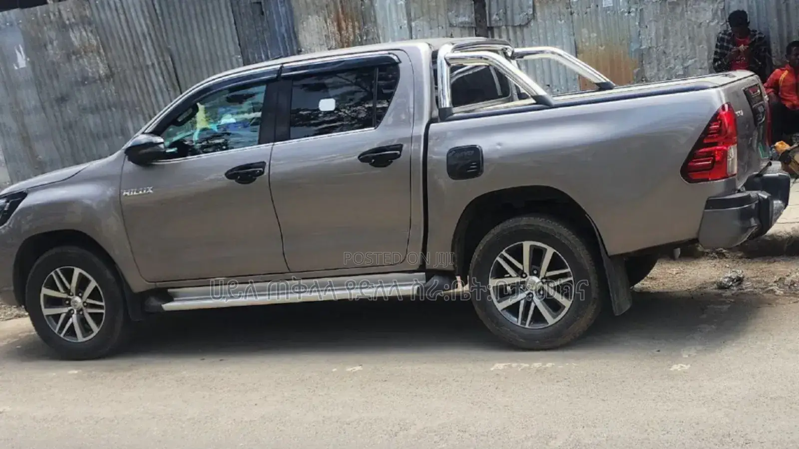 Toyota Hilux 2020 Silver