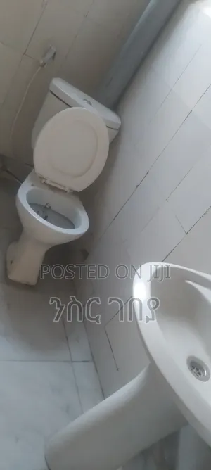 Furnished 2bdrm Condo in Ayat Mekedonia, Yeka for rent