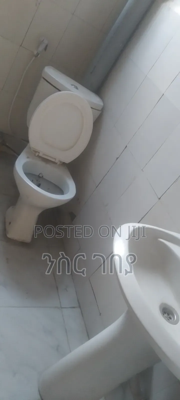 Furnished 2bdrm Condo in Ayat Mekedonia, Yeka for rent