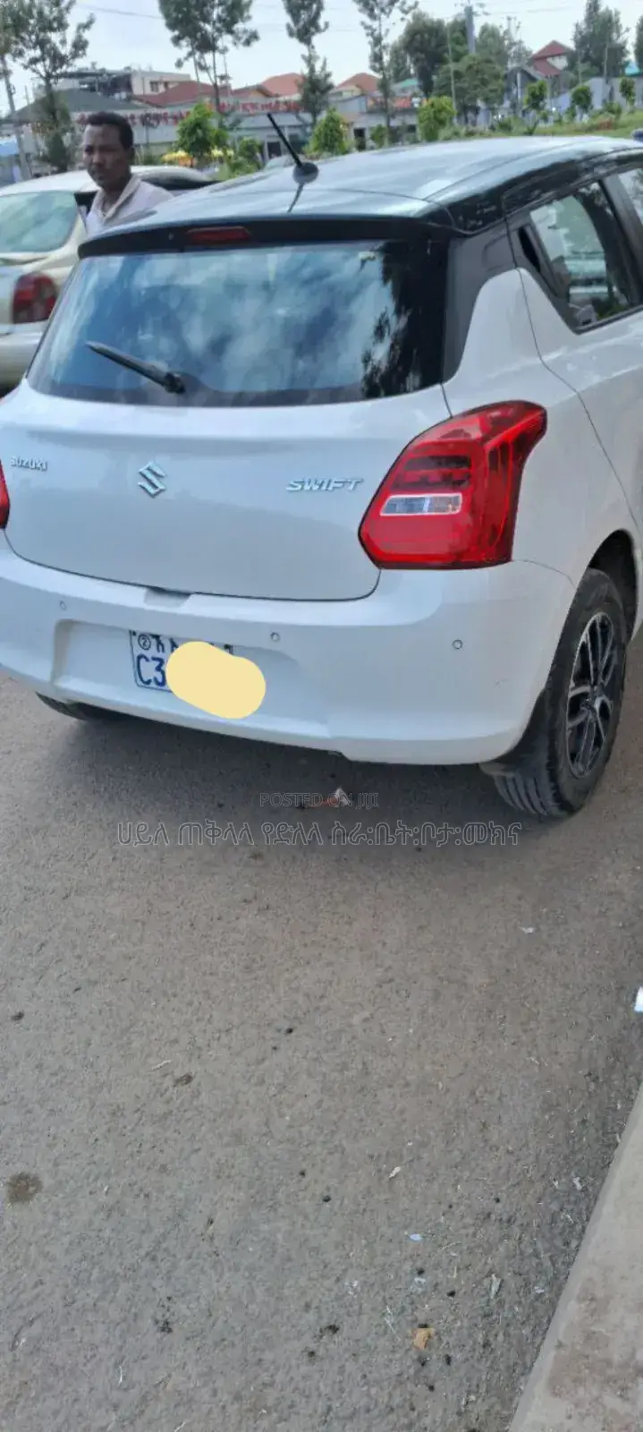 Suzuki Swift 2022 White