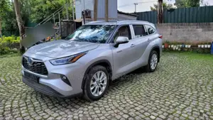 Photo - New Toyota Highlander Hybrid 2024 Silver