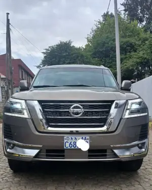 Photo - Nissan Patrol 2016 Pink