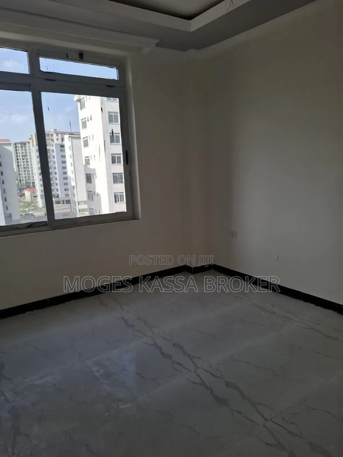 3bdrm Condo in አያት በሻሌ, Yeka for sale