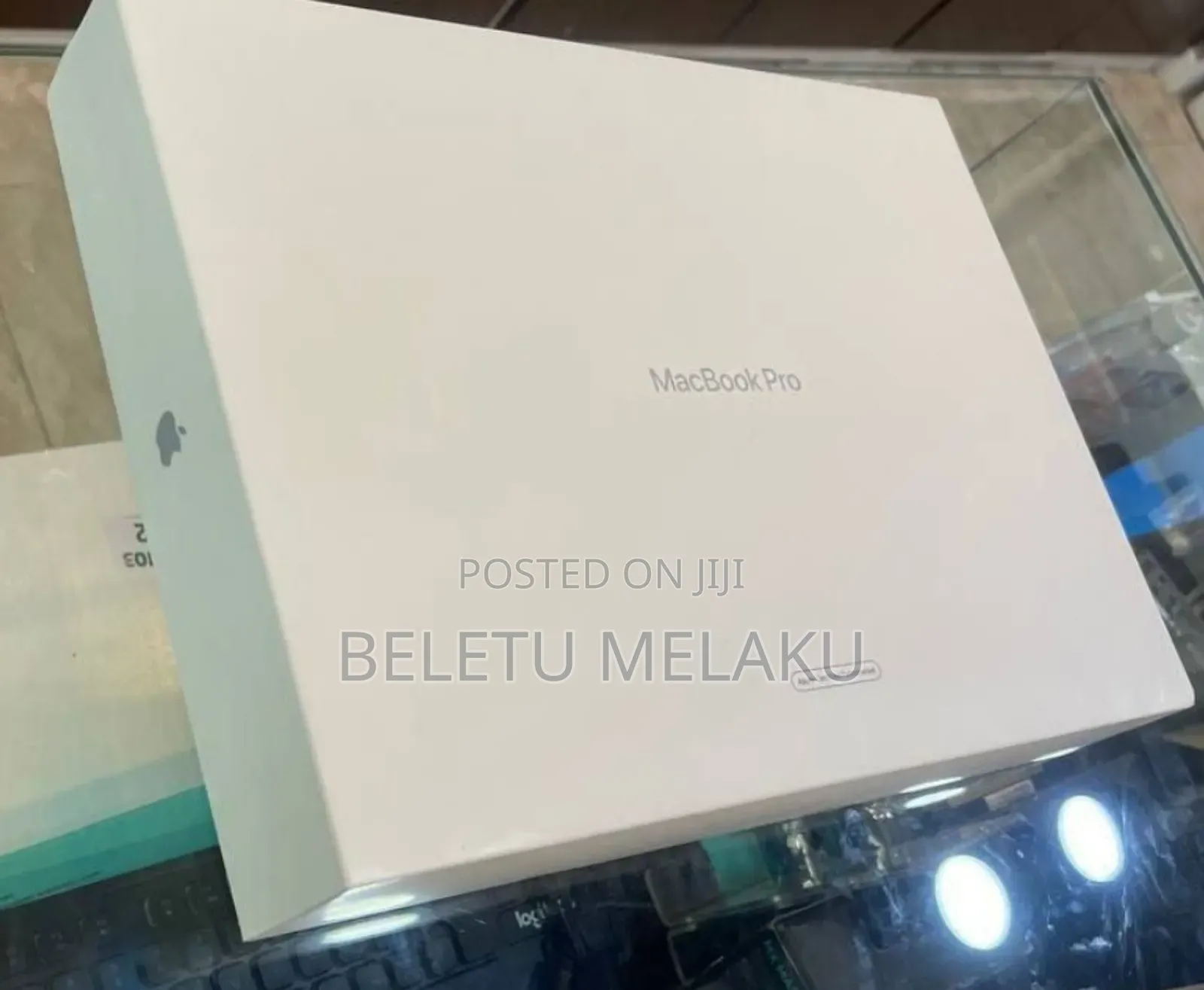 New Laptop Apple MacBook Pro 2022 M2 16GB Apple M2 SSD 4T