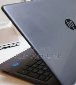 New Laptop HP Stream Notebook 8GB Intel Core I5 SSD 512GB