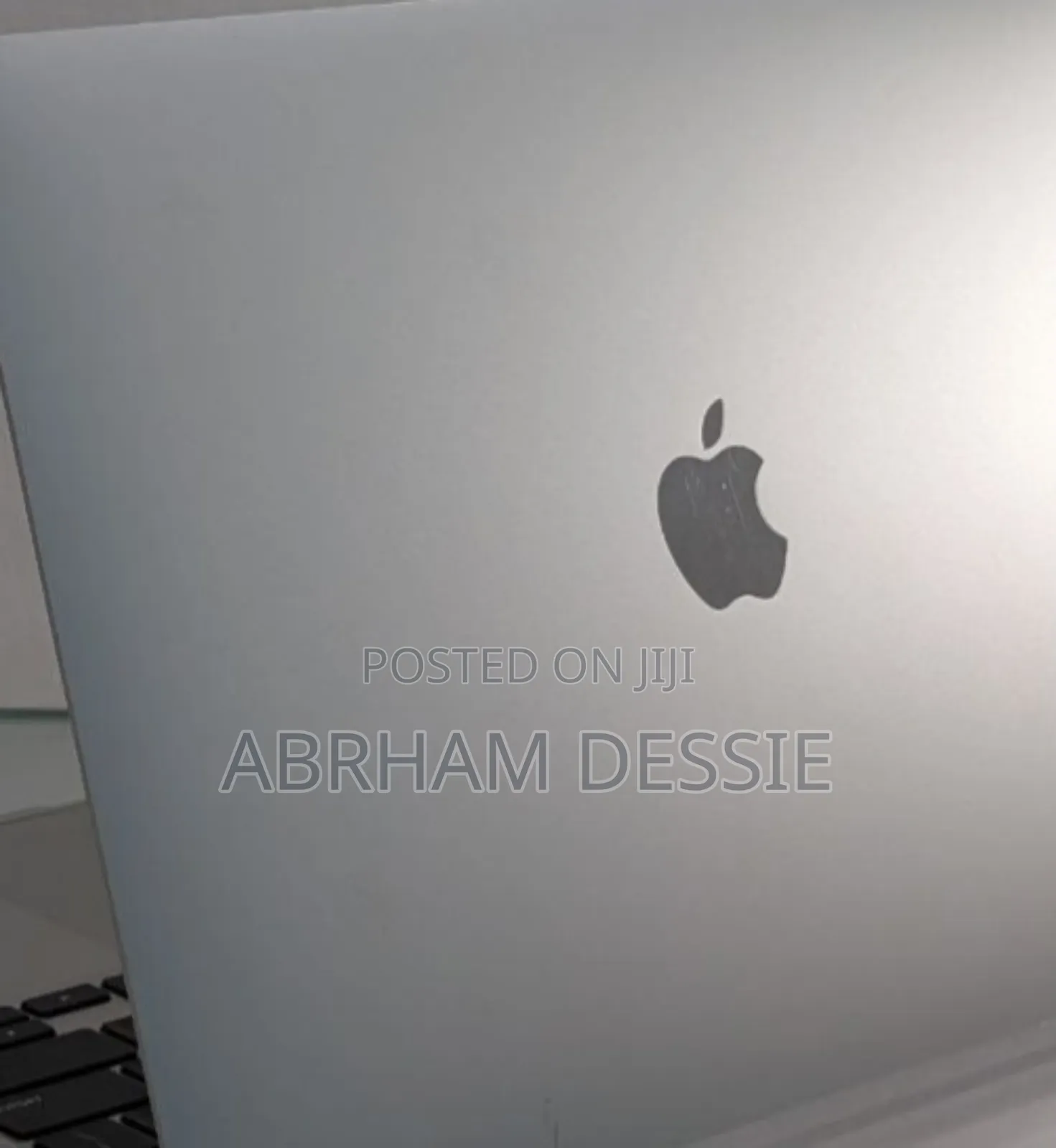 New Laptop Apple MacBook Pro M1 8GB Intel Core I5 SSD 256GB