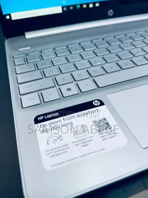 New Laptop HP EliteBook 840 G9 16GB Intel Core I7 SSD 512GB