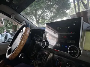 Toyota HiAce 2007 White