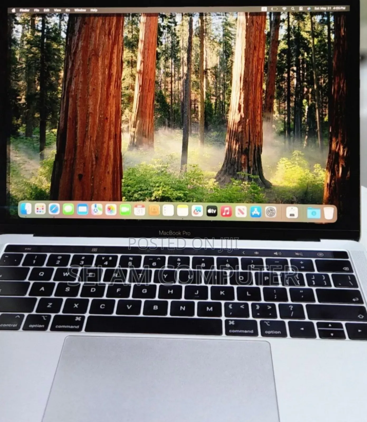 New Laptop Apple MacBook Pro 2018 8GB Intel Core I5 SSD 256GB
