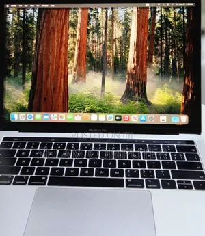 New Laptop Apple MacBook Pro 2018 8GB Intel Core I5 SSD 256GB