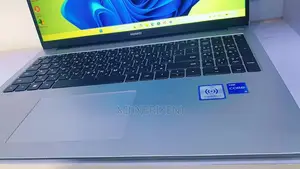 New Laptop Huawei Matebook D 15 8GB Intel Core I5 SSD 512GB