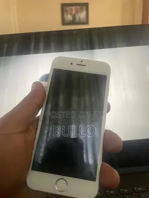 Apple iPhone 6 16 GB White