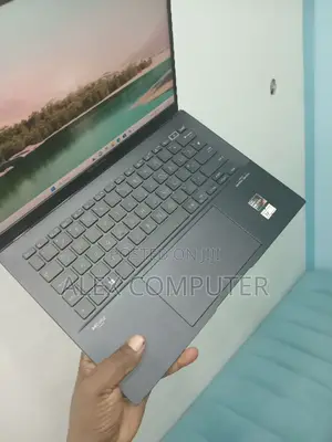 New Laptop Asus Zenbook 14 UX434 16GB AMD Ryzen 5 SSD 512GB