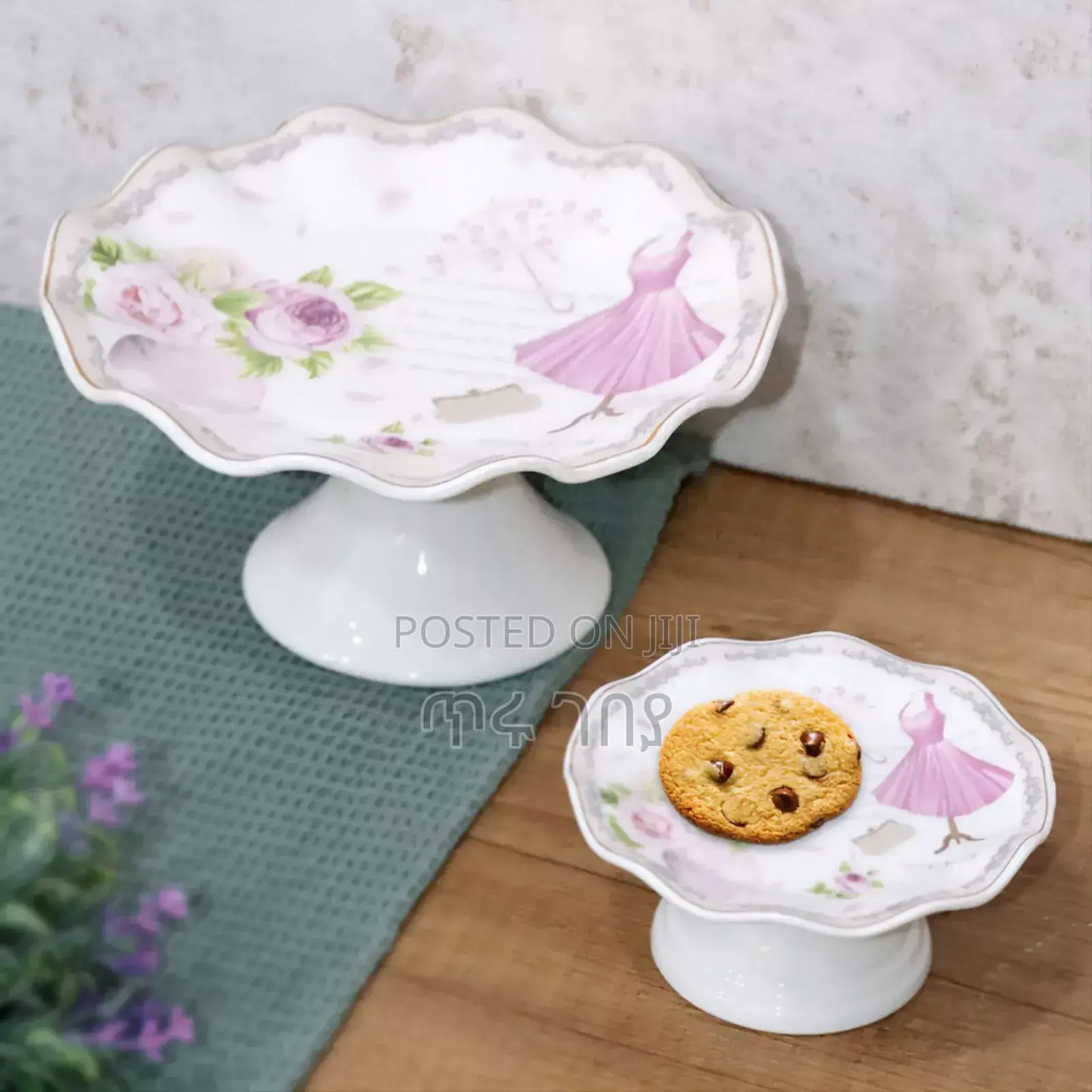 Ceramic Dessert Stand