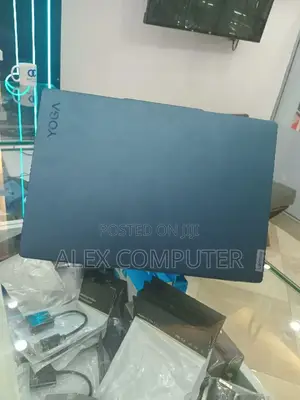 New Laptop Lenovo IdeaPad Yoga 11 16GB Intel Core I7 SSD 1T