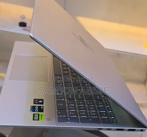 New Laptop HP Pavilion 17 16GB Intel Core I7 SSD 1T